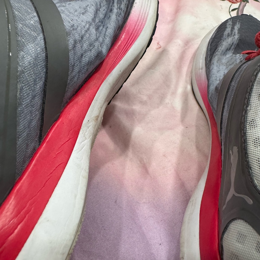 Puma Gray Sneakers with Red Laces - Picture 7 of 9